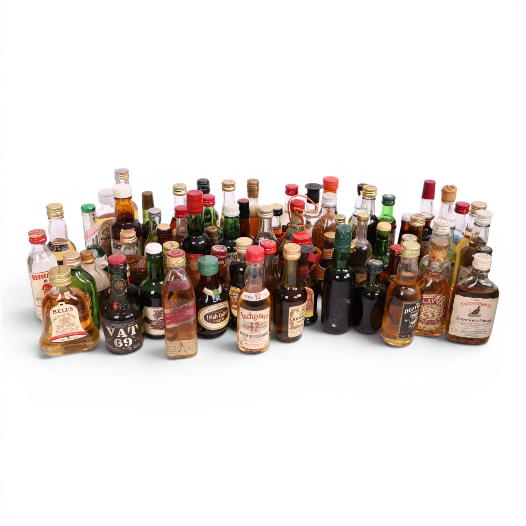 Collection of miniature alcohol, including Bowmore single malt whisky, Dimple whisky, Glen Grant 10 year old whisky, Southern comfort, etc 