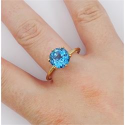 9ct gold single stone round cut Swiss blue topaz ring, hallmarked, topaz approx 3.45 carat