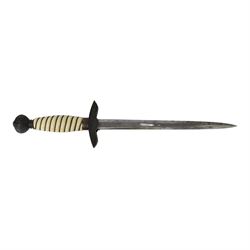 German Third Reich Luftwaffe 2nd type dress dagger with double edged blade and celluloid grip, L43cm