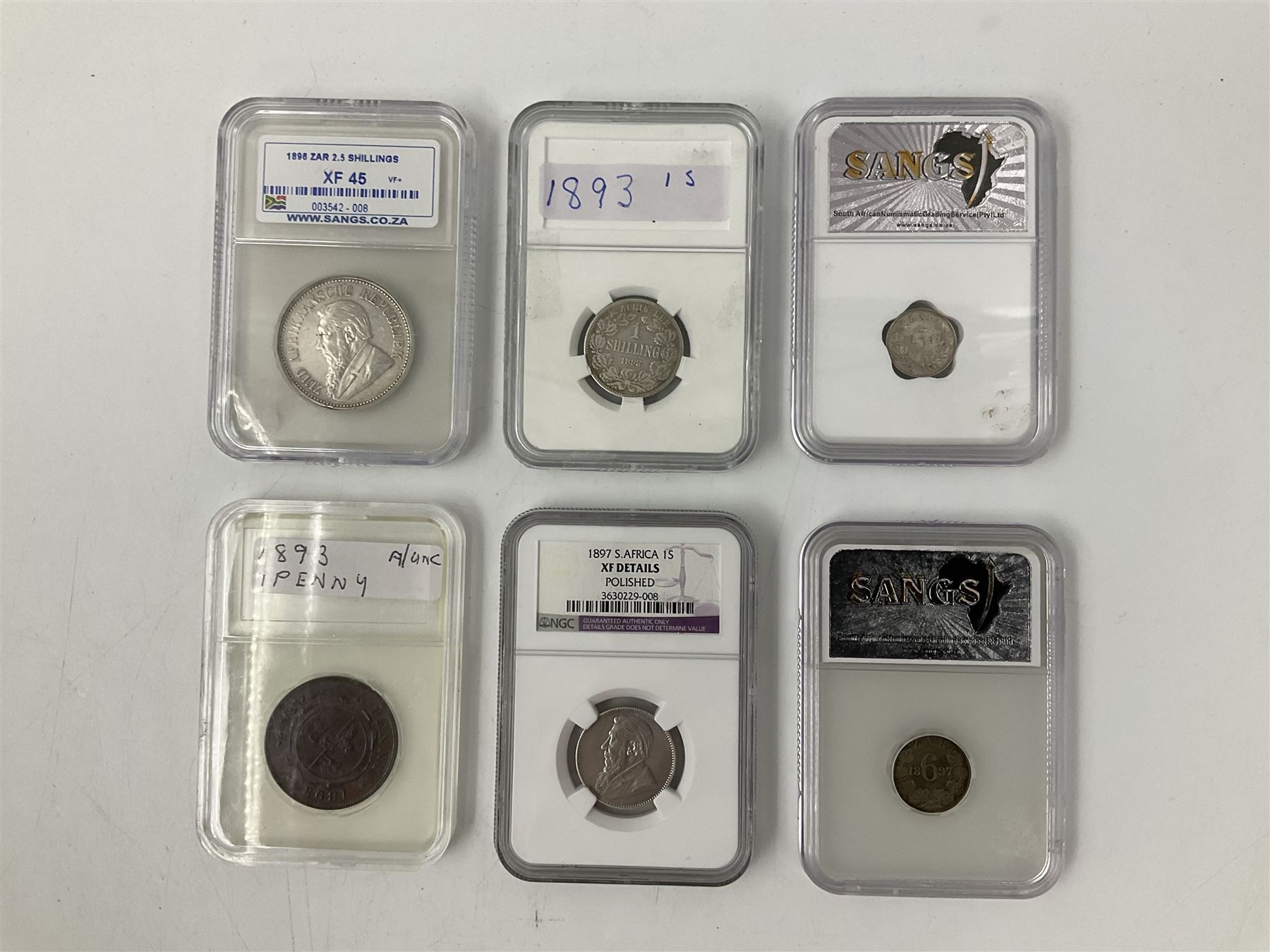 World coins, including three Maria Theresa restrike thalers, William IIII 1834 one shilling, two Queen Elizabeth II South Africa 1957 five shilling coins, other South African coinage, commemorative coins and medallions etc