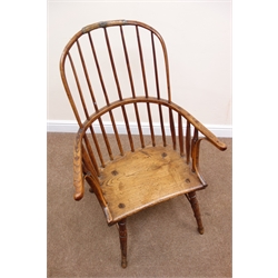  Early 19th century elm Windsor chair, W62cm  