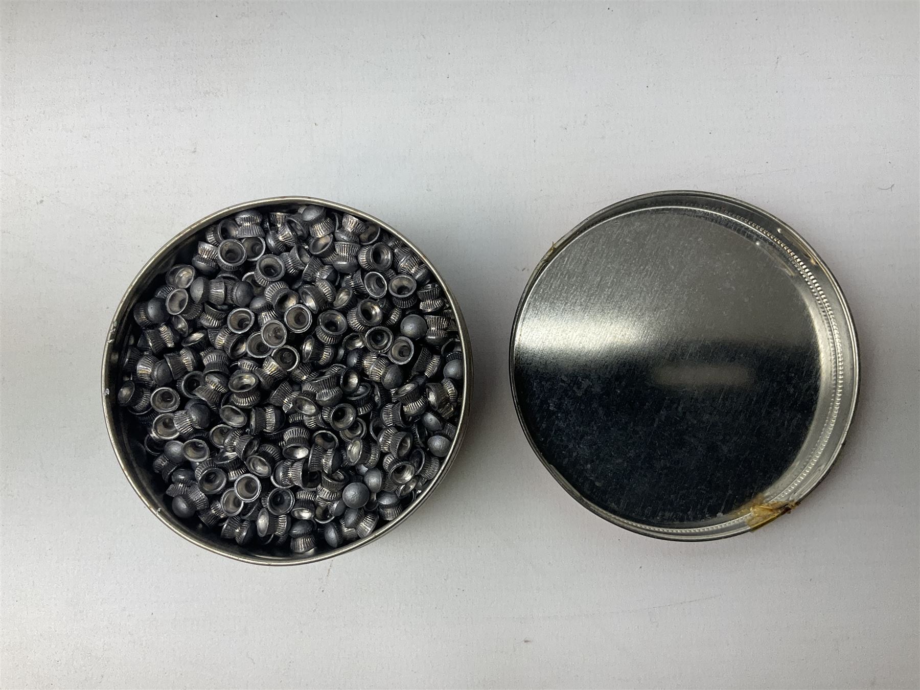 Webley Tempest .22 air pistol with top lever action L26cm; in original box with tin of pellets