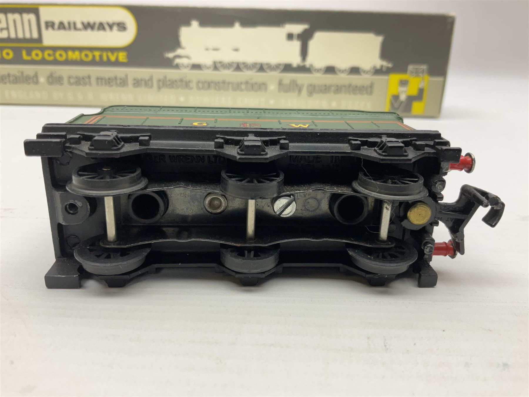 Wrenn '00' gauge - Rebuilt Bulleid Pacific Merchant Navy Class 4-6-2 locomotive 'Clan Line' No.35028 in GW Green; boxed with instructions