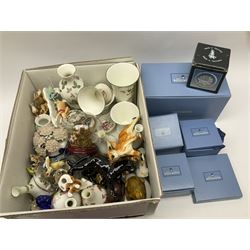 Collection of Wedgwood in patterns Clementine, Wild Strawberries, Tamarisk and Golden Cockerel, including vases, trinket boxes and dishes, some with original boxes, together with other ceramics and collectables. 