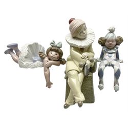 Two Lladro ledge hangers, comprising Ragamuffin no 1500 and Forgotten no 1502, together with Lladro figure Little Jester no 5203, largest example 20cm