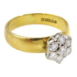 18ct gold round brilliant cut diamond cluster ring, London 1991, total diamond weight approx 0.45 carat 