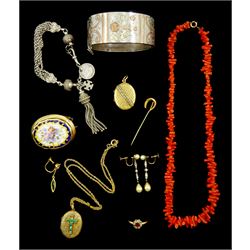 Victorian and later jewellery including silver Albertina bracelet, silver hinged bangle with applied gold decoration, Birmingham 1884, gilt lockets, gold cluster ring, coral necklace, 9ct gold enamelled brooch, gold horseshoe stick pin, pair of gold and silver simulated earrings and a single 18ct gold stone set earring 