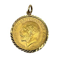 King George V 1913 gold full sovereign coin, loose mounted in 9ct gold pendant, hallmarked