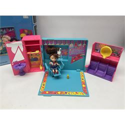 Wish World Kids - Eleven play sets comprising Treats ‘n Sweets Refrigerator, Grin ‘n Win TV, Sponge ‘n Plunge Bathtub, Socks ‘n Locks Dresser, Spice ‘n Slice Stove, Sleep ‘n Leap Bed, File ‘n Smile Desk, Blaze ‘n Braise Fireplace, Hear ‘n Cheer playset in Sponge ‘n Plunge box, two Read ‘n Speed Chair playsets in one box