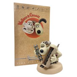 Wallace & Gromit - Limited edition Robert Harrop figure, Gromit, Train Chase - The Wrong Trousers, WGYP02, with original box 