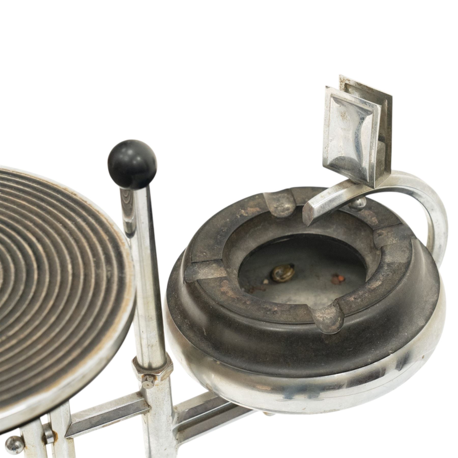 Demeyere - Belgian Art Deco chromed metal revolving ashtray and side table