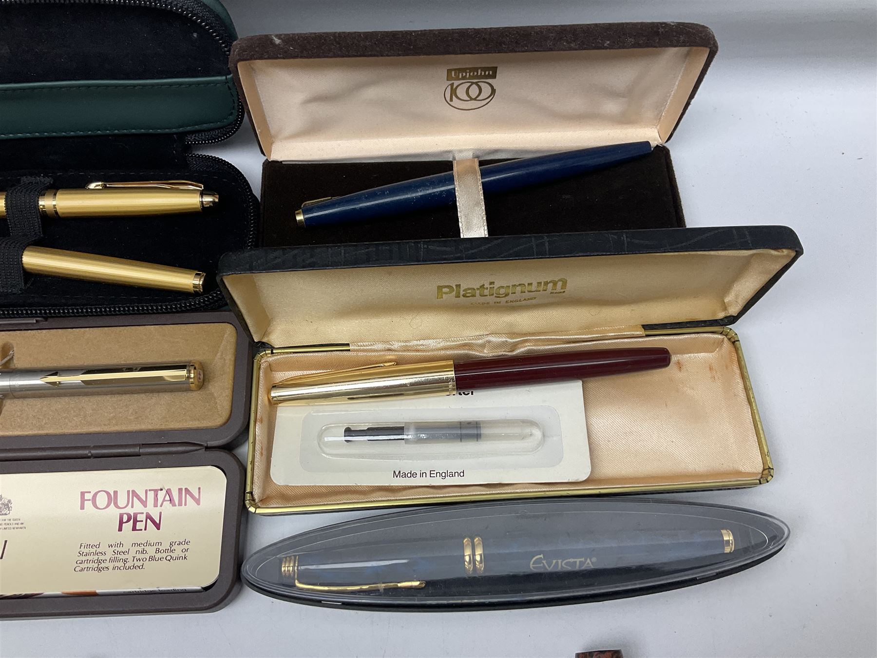 Large quantity of fountain and calligraphy pens, to include examples by Parker, Waterman, Platignum, Universal and Osmiroid, together with a selection of nibs
