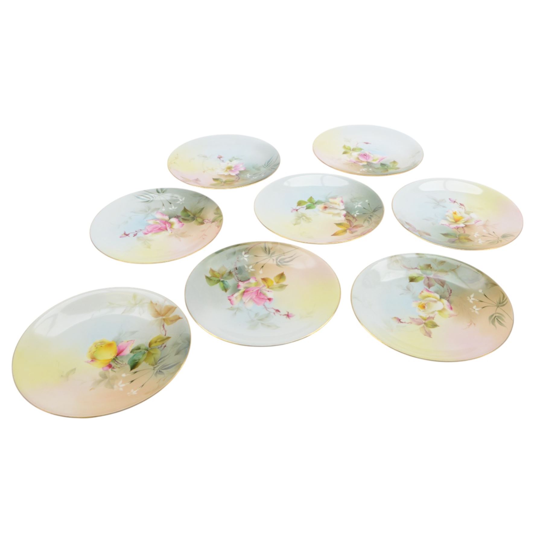 Royal Worcester dessert service with hand painted roses, comprising twelve plates and four comports and two tazza