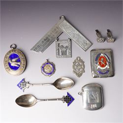Masonic items including silver vesta case, silver Past Master collar jewel, two silver spo...