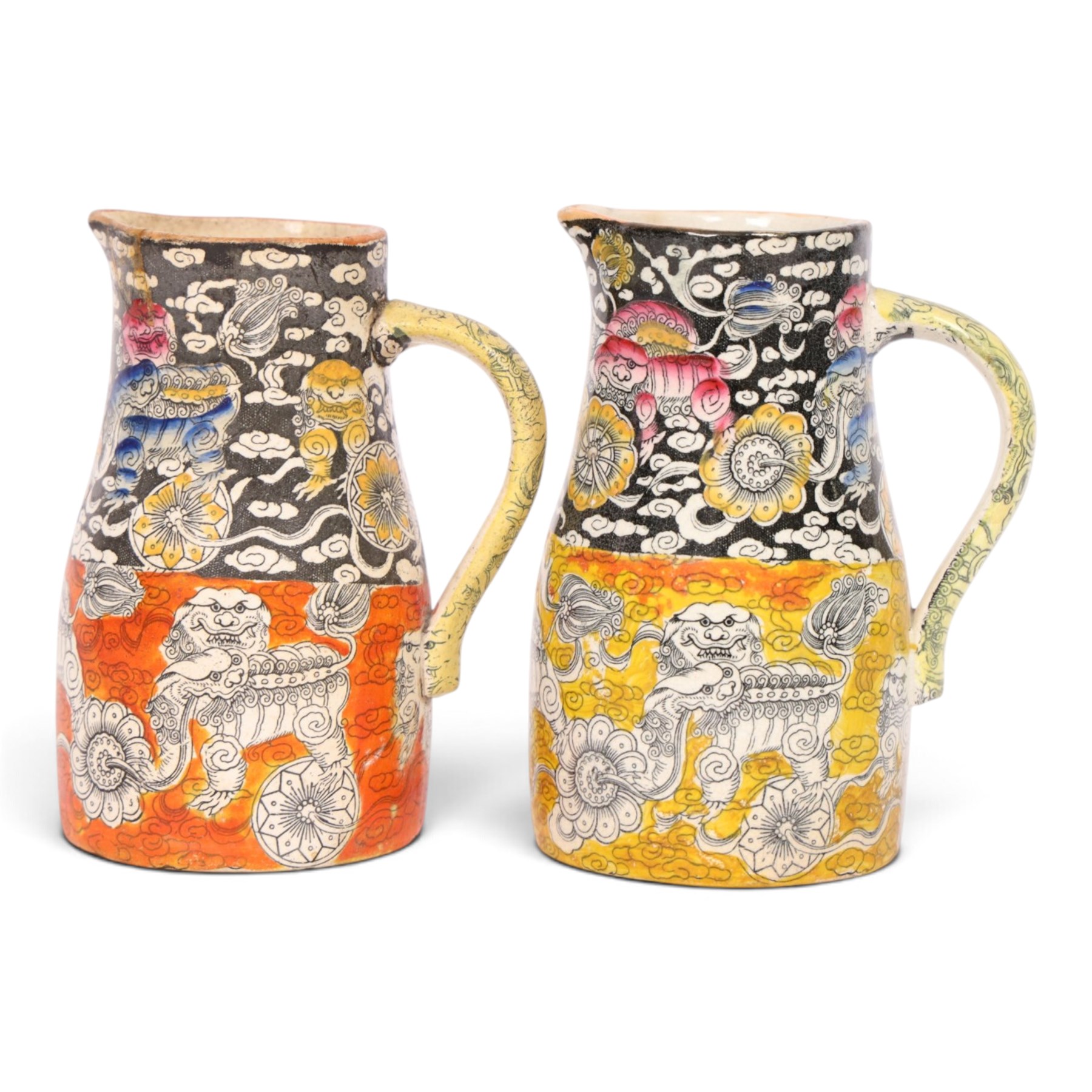 Pair 19th century Mason's Bandana pattern jugs, decorated in with Foo dogs, medallions, and cloud scrolls, H12cm