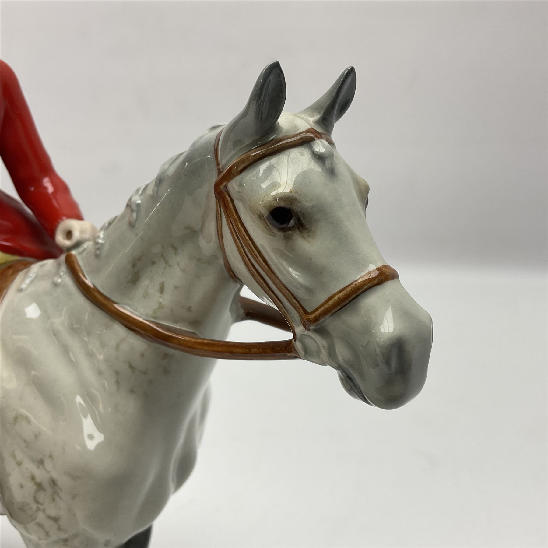 Beswick Huntsman on grey horse, no.1501, with printed mark beneath, H21cm