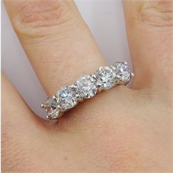 18ct white gold five stone round brilliant cut diamond ring, hallmarked, total diamond weight approx 2.55 carat