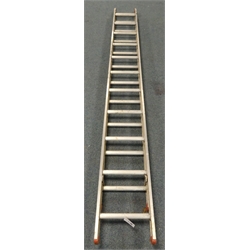  Stephens & Carter Clima double extension aluminium ladders, 310cm closed and 562cm extended  