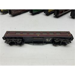 Exley '00' gauge - fourteen various coaches comprising four LMS maroon (3322 3rd, 2202 3rd, 6665 3rd and 388 Sleeping Car 3rd), LNER green/cream Buffet Car 21419, LNER teak 8639 1st, Southern green 6688 3rd, GWR brown/cream 3322 3rd, LNER 206 3rd, LNER 319 1st/3rd, SR green 351 3rd, SR green 188 Parcel Van, GWR 331 3rd and GWR 362 3rd; all unboxed (14)