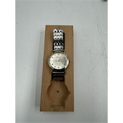 Six gentleman's wristwatches, including Avia, La Carre and Le Chat examples, together with a Smiths shockproof stop watch and a Sekonda stop watch, and a collection of spare watch straps