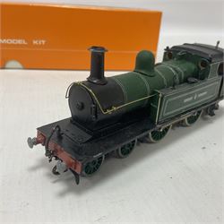 ‘00’ gauge - two kit built steam locomotives comprising NC 118 Nu-Cast LNER C13 (ex Great Central) 4-4-2 Tank locomotive no.67404 in BR black with original box; together with similar Great Central 4-4-2 Tank locomotive in green (2) 
