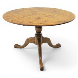 Traditional oak circular pedestal dining table, circular plank top, turned baluster column...