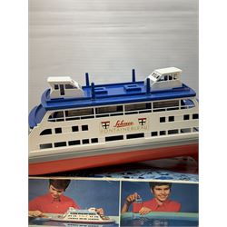 Schuco battery operated remote control model of a boat, Bondensee Fahre (Lake Constance Ferry) 'Fontainbleau', model no 763 380, boxed