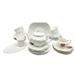 Shelley Dainty pattern tea wares, to include teapot, teacups, saucers, plates, cake plate, etc., together with a quantity of Shelley Crested Ware plates