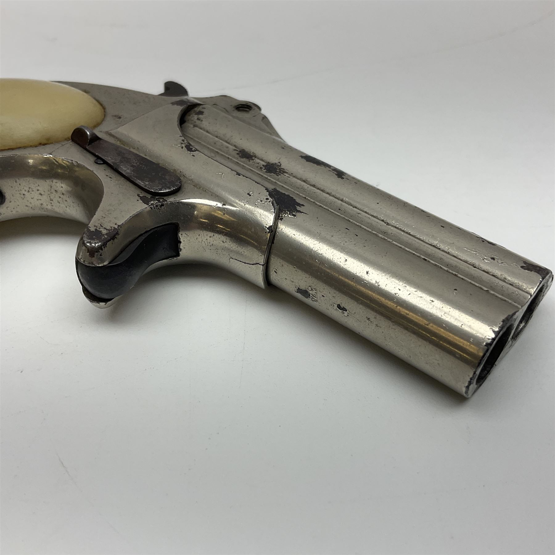 Remington .41 rim-fire over-and-under double barrel Derringer pistol, with 7.5cm(3