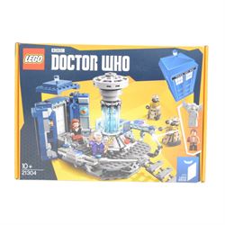 Lego Doctor Who Tardis no. 21304, built with minifigures, box and instructions