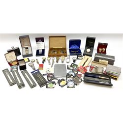 Collection of watches, including Pulsar, Seiko, Cartier, together with Henry Morell cufflinks, cigarette cases, and a group of Parker pens. 
