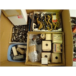  Quantity of radio and other valves, some unused in boxes  