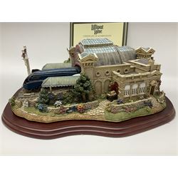 Lilliput lane The Mallard, limited edition 847/1500 with certificate of authenticity and original box
