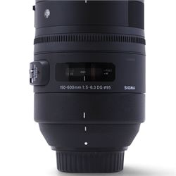 Sigma 150-600mm F5-6.3 DG camera lens, serial no. 53565860, boxed with soft case 