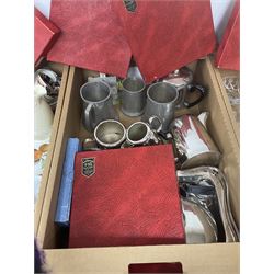 Minton Haddon Hall planter, together with Royal Worcester Evesham pattern dishes, glassware and other collectables, in three boxes 