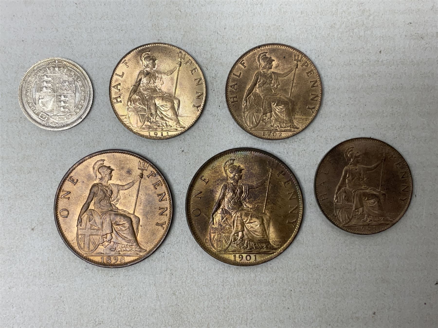 Queen Victoria 1898 and 1901 penny coins, 1901 halfpenny, 1887 sixpence, King Edward VII 1902 halfpenny and King George V 1911 halfpenny (6) 