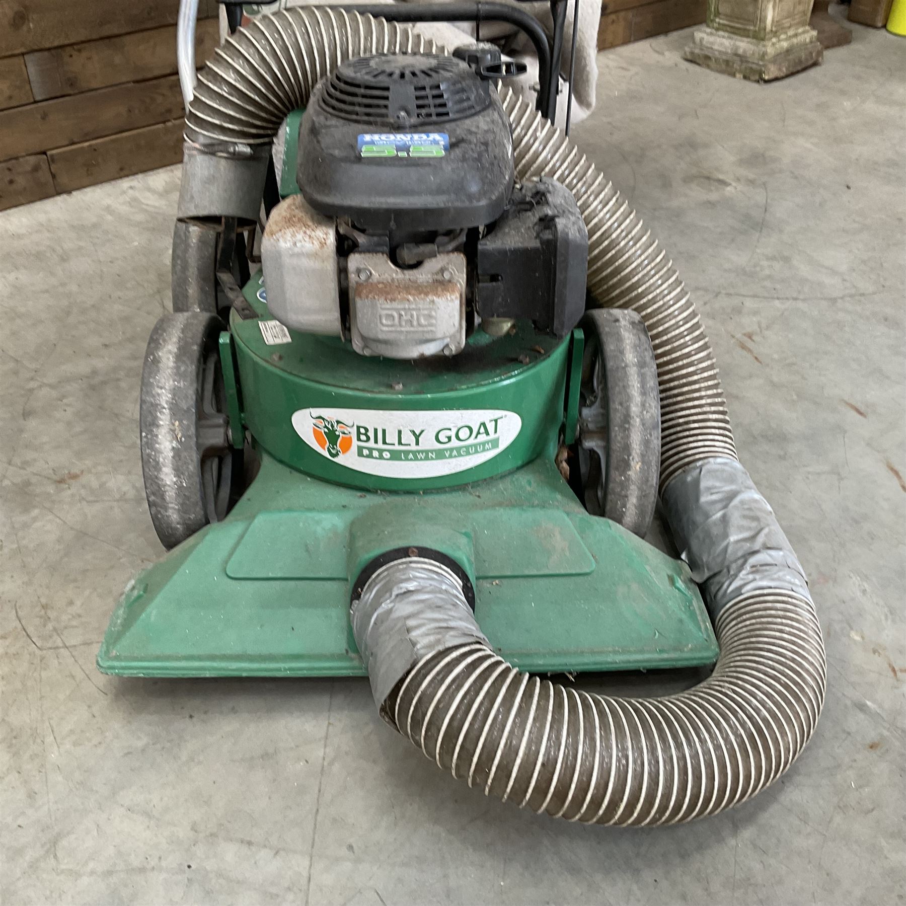 Billy Goat Prp Lawn Vacuum with Honda GVC160 5.5 engine