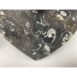 Pair of dishes in the form of hearts with a raised Goniatite to the centre and Orthoceras and Goniatite inclusions, age: Devonian period, location: Morocco, D16cm
