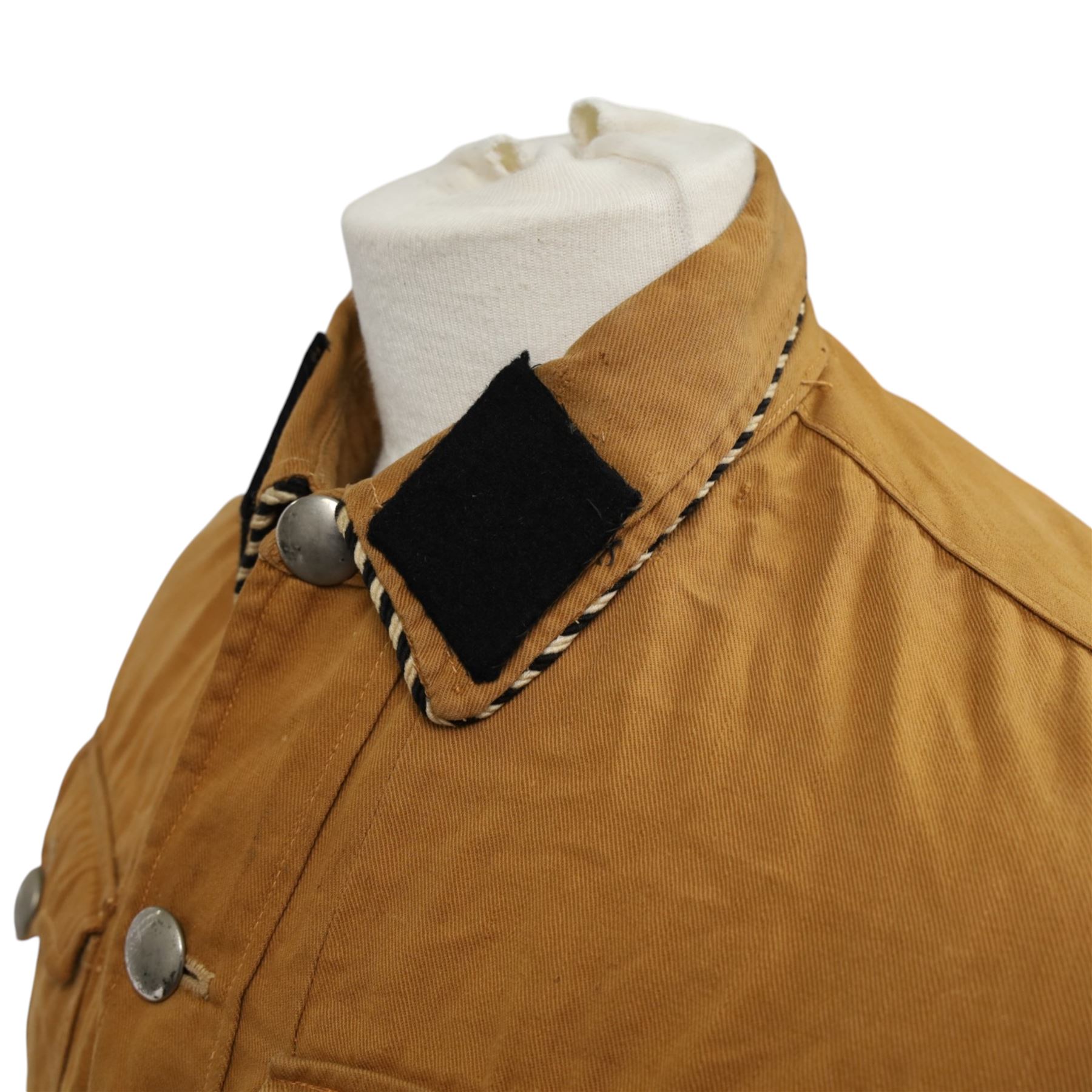 SA Brownshirt, light-brown, five-button front, two patch pockets with scalloped flaps and pleats, turn-back cuffs, fall down collar
