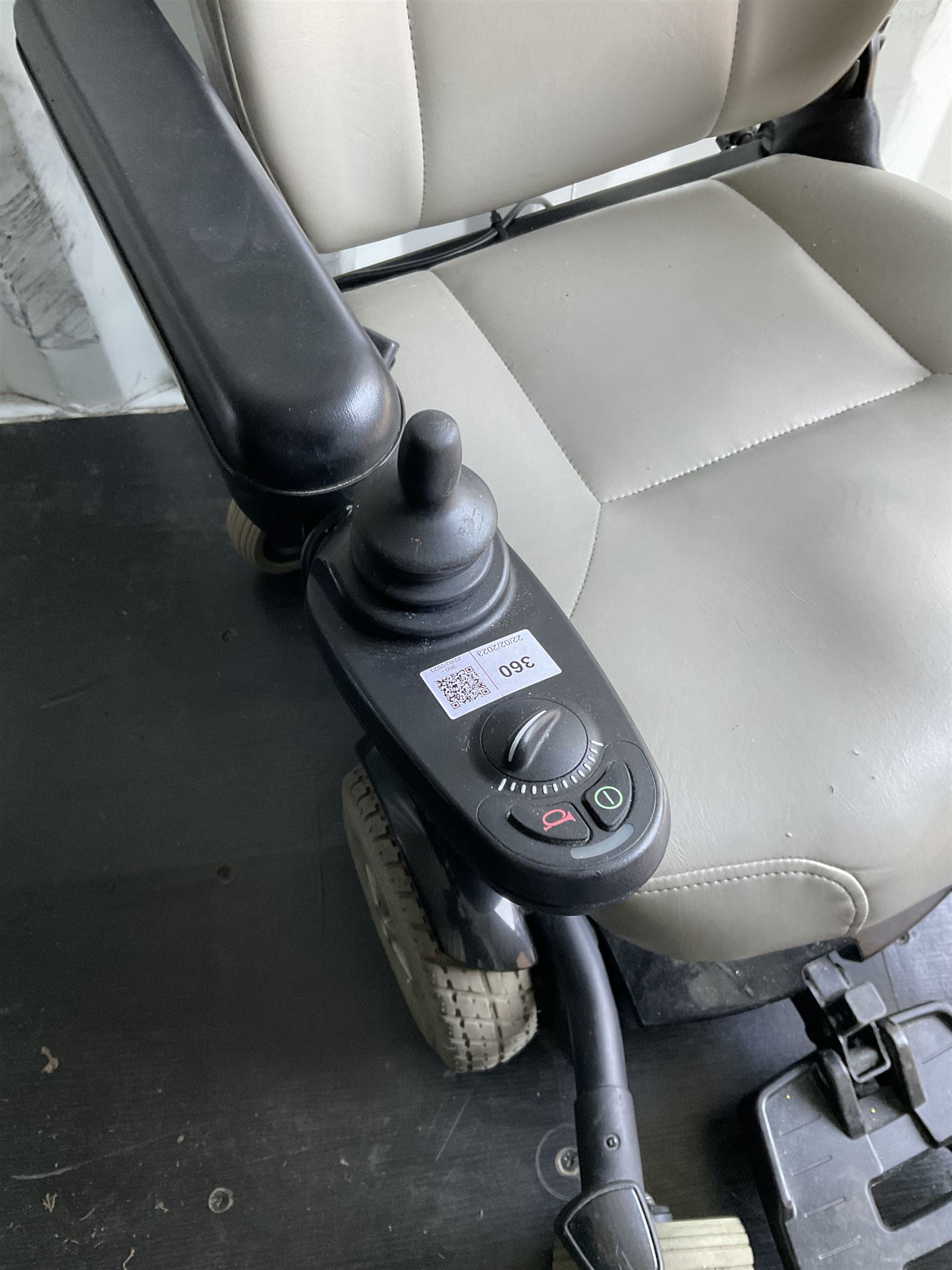 Pride Jazzy Select electric wheelchair - THIS LOT IS TO BE COLLECTED BY APPOINTMENT FROM DUGGLEBY STORAGE, GREAT HILL, EASTFIELD, SCARBOROUGH, YO11 3TX