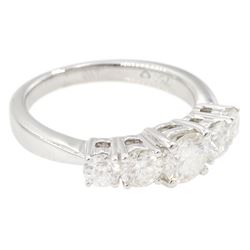 18ct white gold diamond ring, five graduating round brilliant cut diamonds, in a four claw setting, hallmarked, total diamond weight 1.15 carat, with World Gemological Institute report