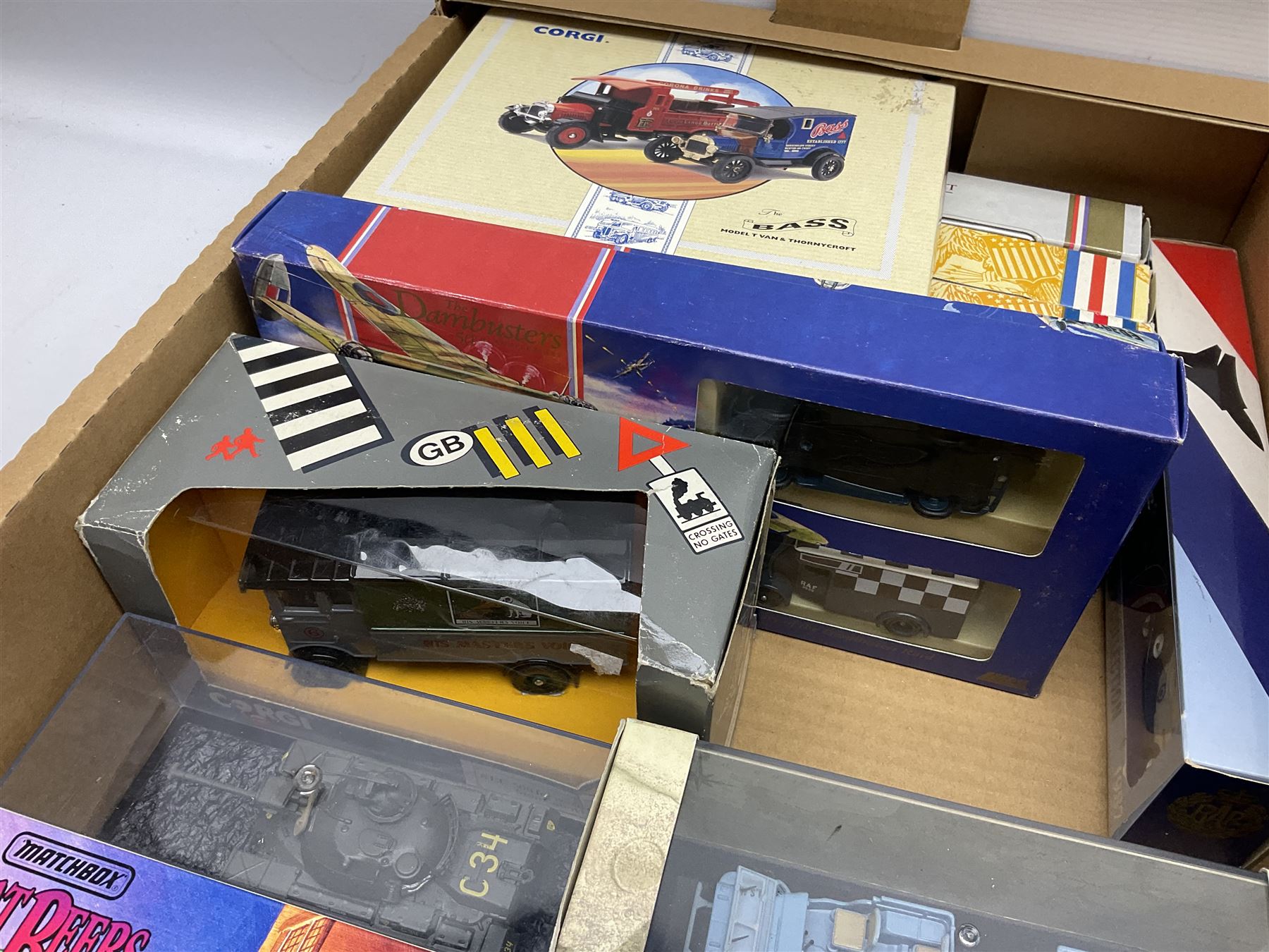 Forty-four modern die-cast models/sets by Matchbox, Corgi, Lledo, Atlas, EFE etc including military and commercial vehicles, cars and promotional vehicles, buses etc; all boxed (44)