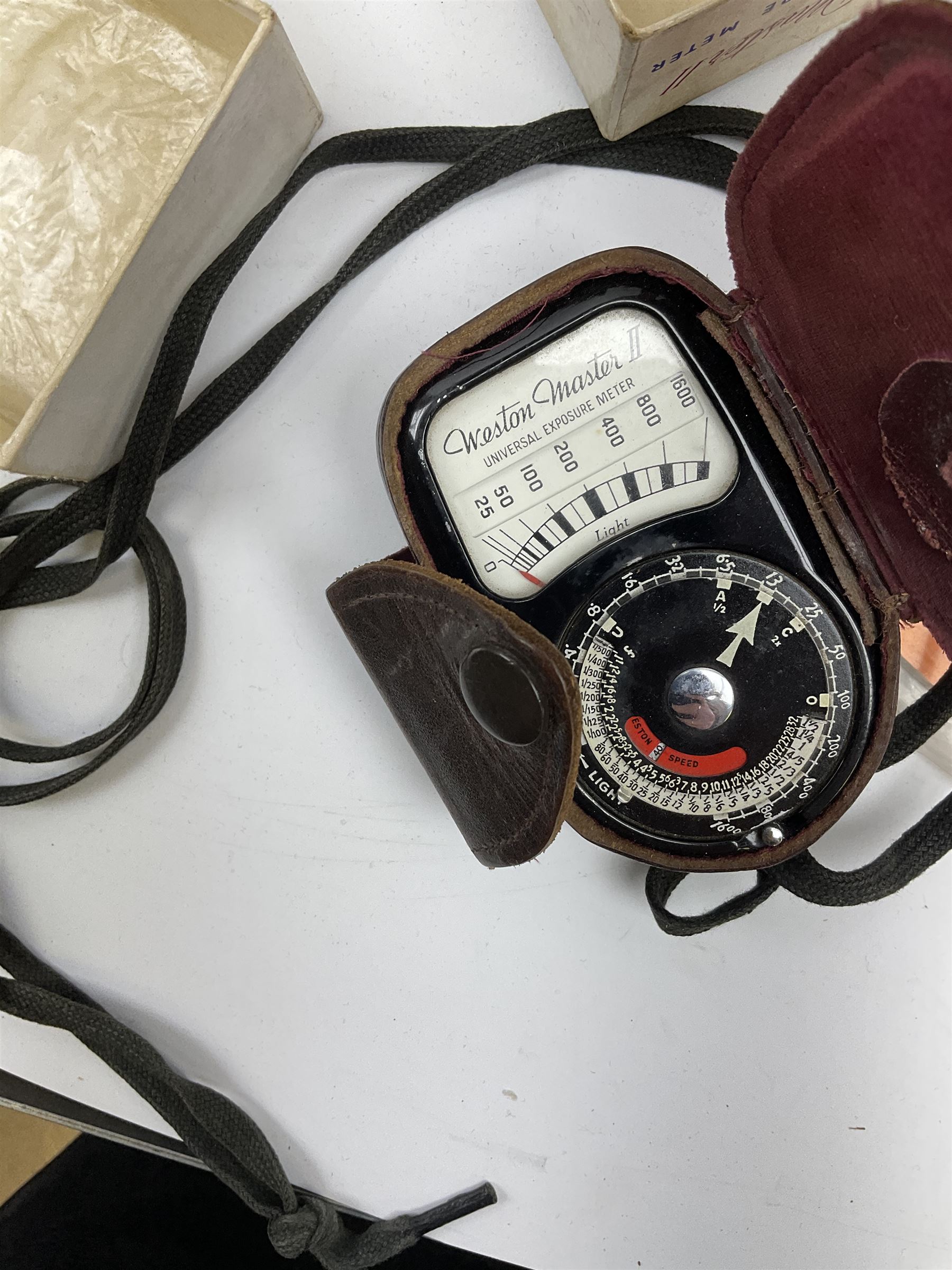 Bolex H8 Reflex 8mm cine camera with handgrip and turret for interchangeable lenses, KERN macro-switar 1:1,4 f=36mm H8 RX lens, KERN macro-switar 1:1,3 f=12,5mm H8 RX lens, KERN macro-switar 1:1,6 f=5,5mm H8 RX lens, KERN MACRO-YVAR 1:3,3 f=150mm lens 