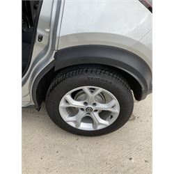 FG70 YZV - Nissan Juke - 2020, 1.0L, Acenta 5dr, silver, two keys, 4350 miles, automatic, petrol, v5 present, excellent condition, on instruction from a recent estate clearance - buyers premium 10% + VAT. (12%inc.) - THIS LOT IS TO BE COLLECTED BY APPOINTMENT FROM DUGGLEBY STORAGE, GREAT HILL, EASTFIELD, SCARBOROUGH, YO11 3TX