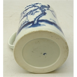  First Period Worcester blue and white cider tankard decorated in the 'Walk in the Garden' pattern with crescent mark to base, H12.5cm   