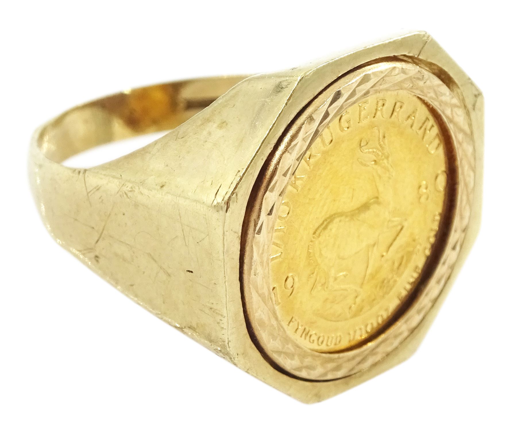 South Africa 1980 1/10 ounce fine gold Krugerrand coin, loose mounted in 9ct gold ring, hallmarked
