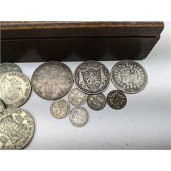 Approximately 640 grams of Great British pre 1947 silver half crown coins, Queen Victoria 1889 double florin and 1892 half crown, pre-decimal pennies sixpences and other denominations, commemorative crowns etc