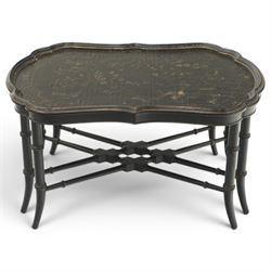 Ethan Allen - Victorian design black lacquered and parcel-gilt papier-mâché style coffee t...