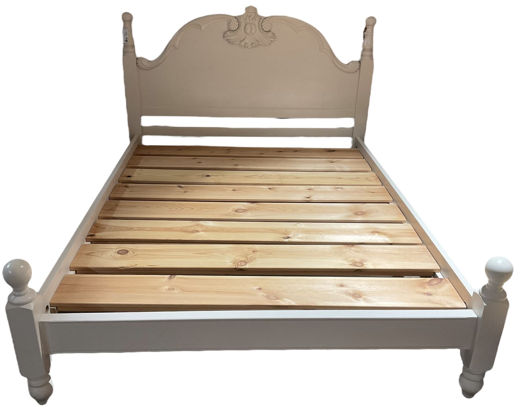 Cream-painted 5' King-size bedstead, shaped headboard carved with foliage cartouche; together with cream-painted bedside table, fitted with single drawer over undertier (W50cm, D40cm, H65cm) 