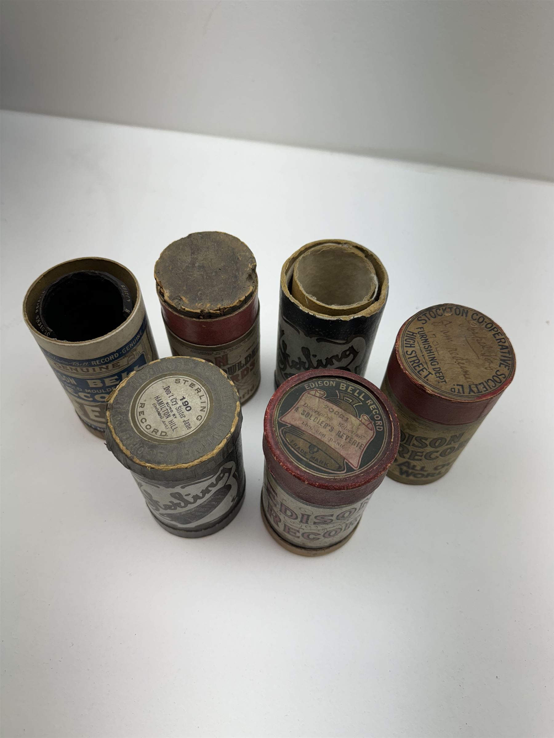 Early 20th century Edison Standard phonograph, with lift-off oak cover, Serial No S160855, brass horn, W25cm
